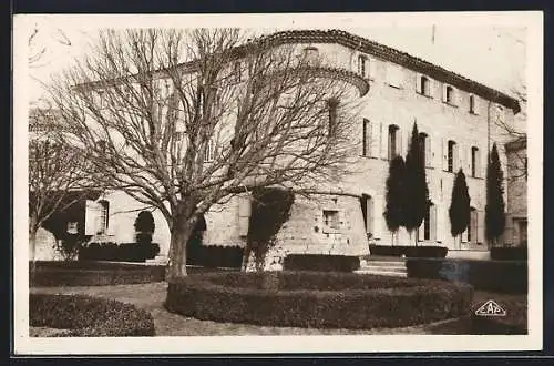 AK Gourdon, Le Château vu de la Terrasse