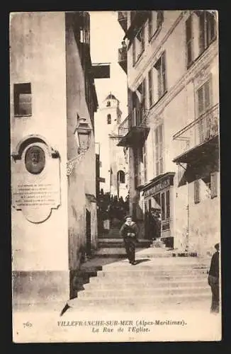 AK Villefranche-sur-Mer, La Rue de l`Eglise