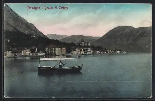 AK Perzagno, Bocche di Cattaro, Ruderboot in der Bucht von Kotor