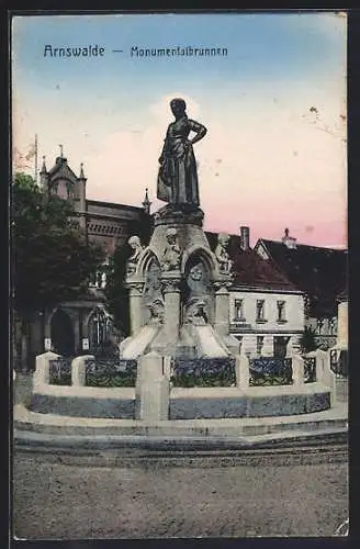 AK Arnswalde, Partie am Monumentalbrunnen