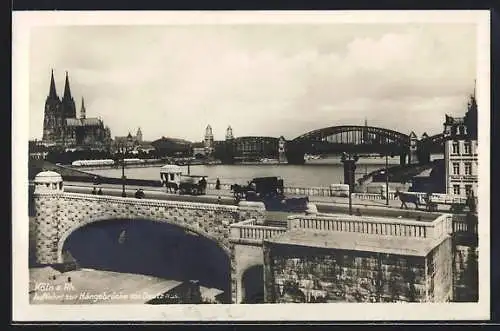 AK Köln a. Rh., Auffahrt zur Hängebrücke von Deutz aus