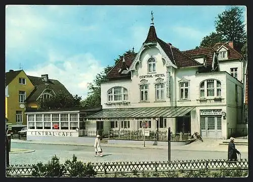 AK Malente, Das Central Hotel der Familie G. Saal, Bahnhofstr. 3