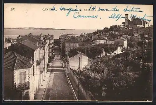 AK Cannes, Vue sur le Mont Chevalier et les Iles