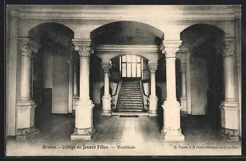 AK Grasse, Collège de Jeunes Filles, Vestibule