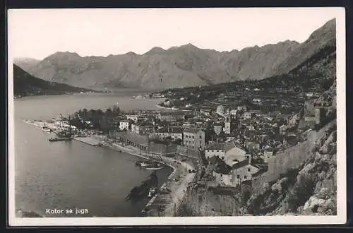 AK Kotor, Ortsansicht gegen die Berge