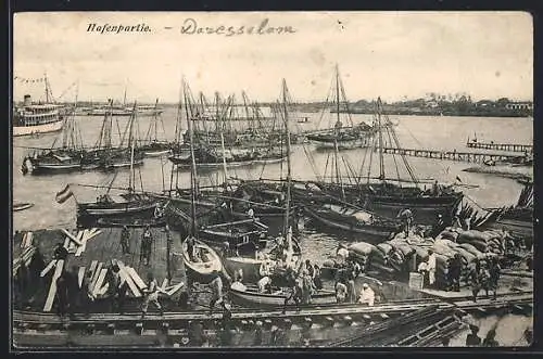 AK Daressalam, Fischkutter am Hafen