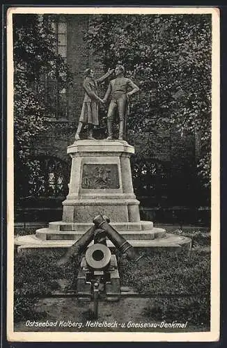 AK Kolberg, Nettelbeck- und Gneisenau-Denkmal