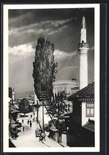 AK Sarajevo, Ortspartie mit einem Minarett