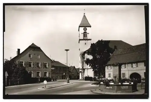 6 Fotografien Schöning & Co., Lübeck, Ansicht Langensteinbach, Dorfstrasse, Kirche, Pflegeheim, Gasthaus zum Anker u.a.