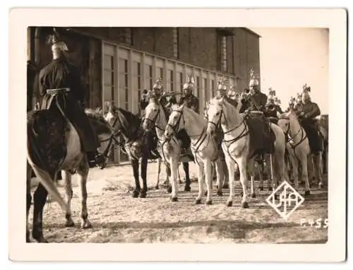 Fotografie Ufa, Ort unbekannt, Szene aus Die wunderbare Lüge der Nina Petrowa, Kapelle russische Gardekavallerie Rgt.