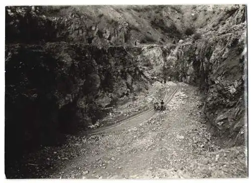 2 Fotografien C. Bächle, Tiengen, Ansicht Waldshut-Tiengen, Vitibuck Stollen, Einfahrt in die Gips Mine Materialseilbahn