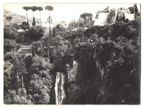 8 Fotografien unbekannter Fotograf, Ansicht Tivoli, Villa d`Este, Treppe zur Villa, Wasserfall, Blick auf die Stadt