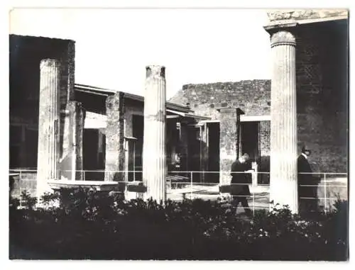 14 Fotografien unbekannter Fotograf, Ansicht Pompeji / Pompei, Gräberstrasse, Ruinen, Steingräber