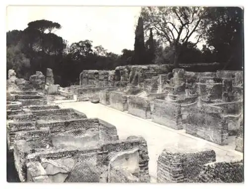 14 Fotografien unbekannter Fotograf, Ansicht Pompeji / Pompei, Gräberstrasse, Ruinen, Steingräber