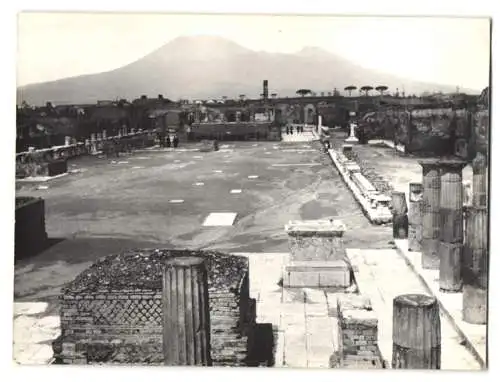 14 Fotografien unbekannter Fotograf, Ansicht Pompeji / Pompei, Gräberstrasse, Ruinen, Steingräber