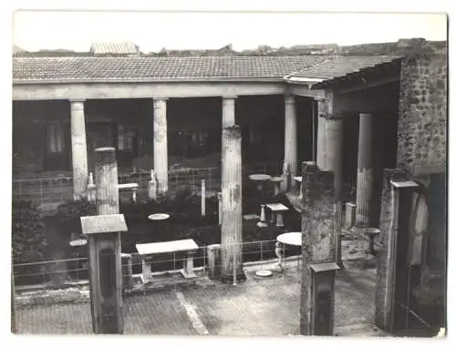 14 Fotografien unbekannter Fotograf, Ansicht Pompeji / Pompei, Gräberstrasse, Ruinen, Steingräber