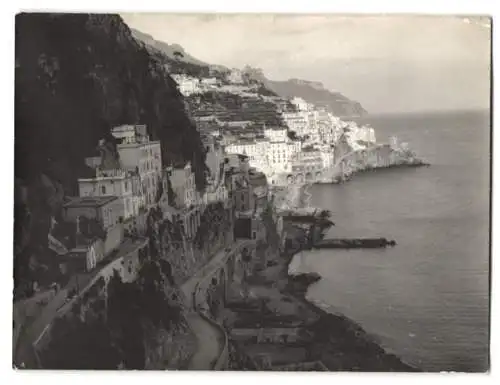 13 Fotografien unbekannter Fotograf, Ansicht Amalfi, Dom, Blick zum Hafen, Chiostro, Castello