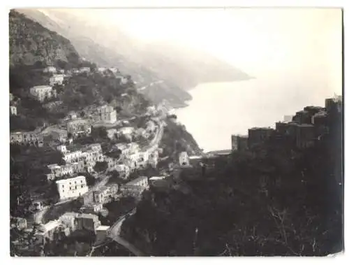 13 Fotografien unbekannter Fotograf, Ansicht Amalfi, Dom, Blick zum Hafen, Chiostro, Castello