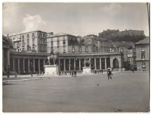 10 Fotografien unbekannter Fotograf, Ansicht Neapel, Strassenpartie, St. Elmo, Blumencorso, Castello novo