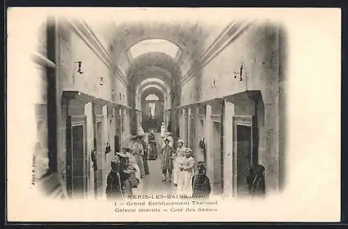 AK Néris-les-Bains, Grand Etablissement Thermal, Galerie Latérale, Côté des dames