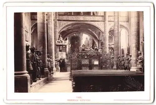 Fotografie C. A. Czichna, Innsbruck, Ansicht Innsbruck, Innenansicht der Hofkirche, Trockenstempel des Fotografen