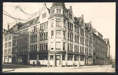 Foto-AK Saarbrücken, Strasseneck Sulzbach-Strasse
