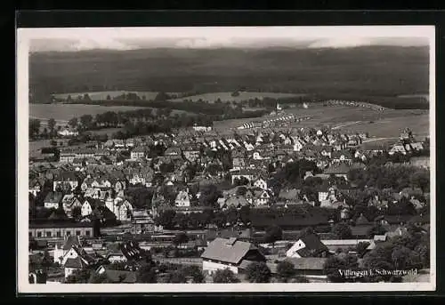 AK Villingen i. Schwarzwald, Ortsansicht mit Blick in die Landschaft