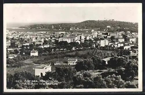 AK Antibes, Vue générale et la Phare de la Garoupe