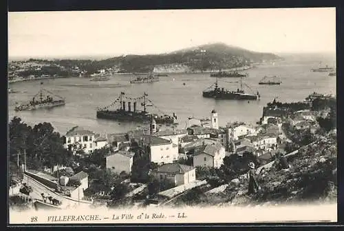 AK Villefranche-sur-Mer, la Ville et la Rade, bâteaux à vapeurs