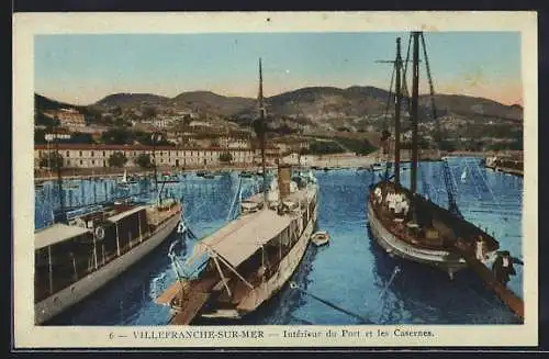 AK Villefranche-sur-Mer, Intérieur du Port et les Casernes, Hafen