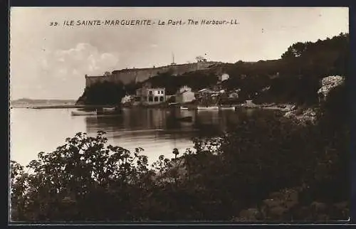 AK Ile-Sainte-Marguerite, Le Port