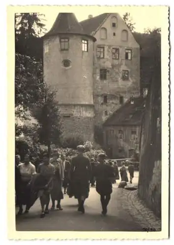 7 Fotografien unbekannter Fotograf, Ansicht Meersburg / Bodensee, Strassen - und Gebäudeansichten, Dampfer Oesterreich