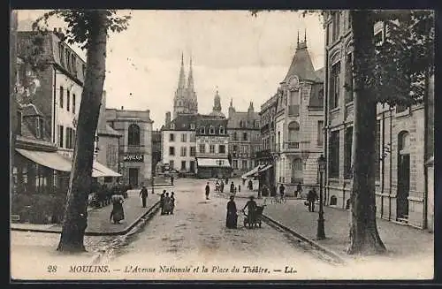 AK Moulins, L`Avenue Nationale et la Place du Theatre