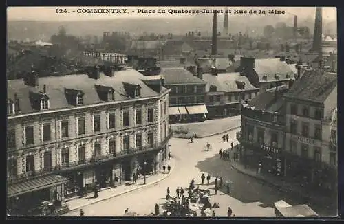 AK Commentry, Place du Quatorze-Juillet et Rue de la Mine