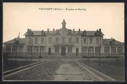 AK Tronget /Allier, Écoles et Mairie