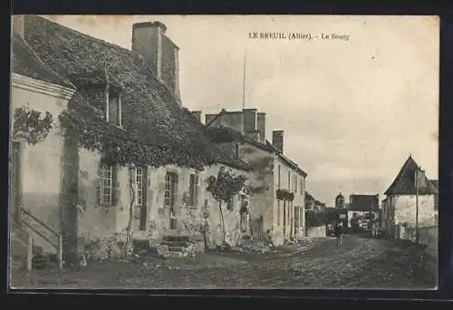 AK Le Breuil /Allier, Le Bourg