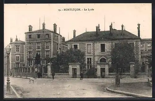 AK Montlucon, le lycée