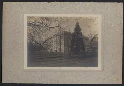 Fotografie Sigismond Hollos, Vöslau, Ansicht Vöslau, Blick vom Garten auf die Villa Drasche