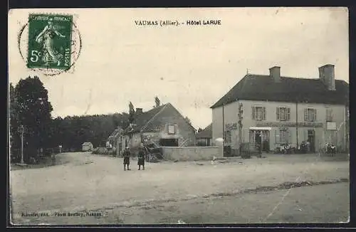 AK Vaumas /Allier, Hôtel Larue