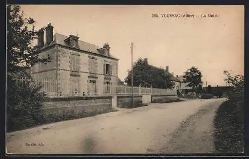 AK Voussac /Allier, La Mairie