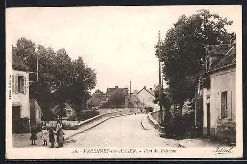 AK Varennes-sur-Allier, Pont du Valencon