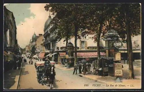 AK Vichy, La Rue de Nimes