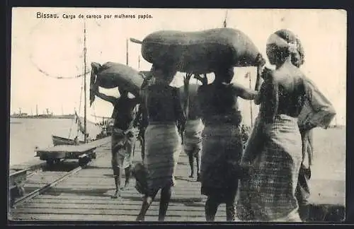 AK Bissau, Carga de caroco por mulheres papus