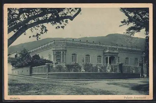 AK Medellín, Palacio Arzobispal