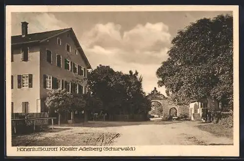 AK Kloster Adelberg /Schurwald, Strassenpartie mit Gasthaus Rössle und Tordurchgang