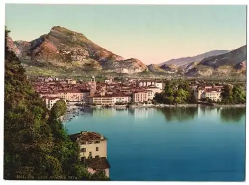 Fotografie Photochrom Zürich, Ansicht Riva, Blick vom Lago die Garda auf die Stadt