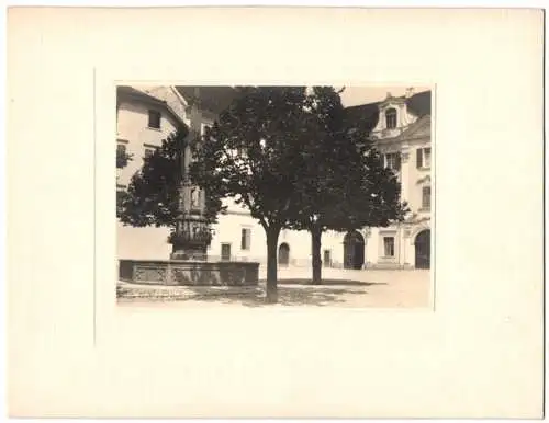 Fotografie unbekannter Fotograf, Ansicht Chur, Blick auf den Domplatz, 1927