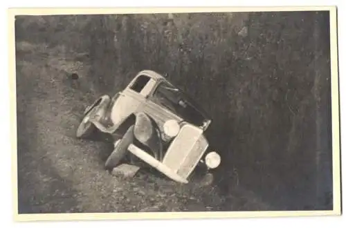 14 Fotografie unbekannter Fotograf, Ansicht Mbabane (Estwatini), Einwohner in DSWA Uniform, Eingeborene