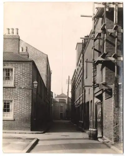 3 Fotografien unbekannter Fotograf, Ansicht Leicester, Charles Street Ecke Free Lane, Firma Brown Ford & Co.