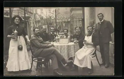 Foto-AK München, Wirtshaus-Moment anno 1912
